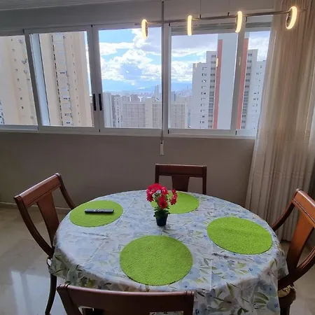 Sunny House Apartman